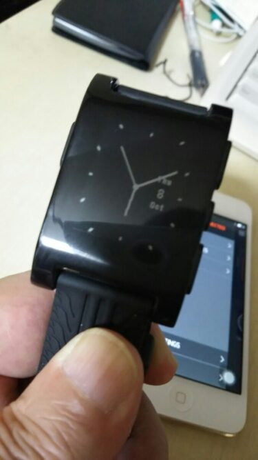 【スマートウォッチ】初代Pebbleがペアリングできた！＜ペアリング編＞