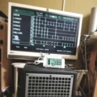 DTM iOS アプリ？レトロなシーケンサー付きサンプラーで作曲？！
